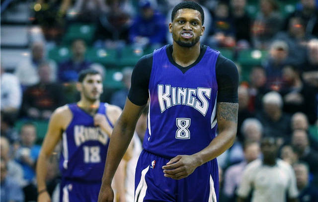 向禁区的高 向禁区的高