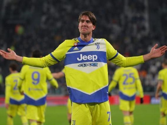 与周边联名 与周边联名